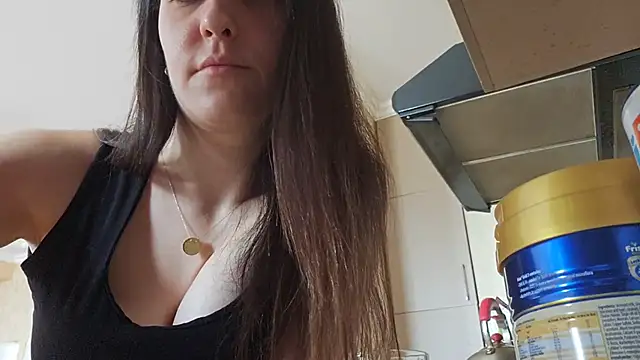 Snapshot of AlejandraDelaney chatting on 01-25-25, 08:42 AlejandraDelaney online show from 01-25-25, 08:42