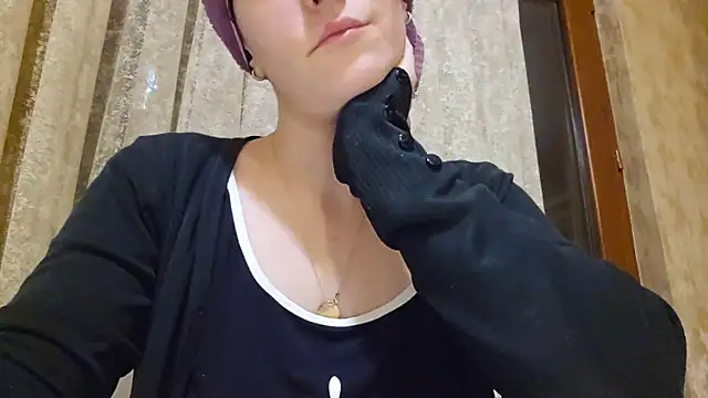 Snapshot of AlejandraDelaney chatting on 03-15-25, 01:18 AlejandraDelaney online show from 03-15-25, 01:18