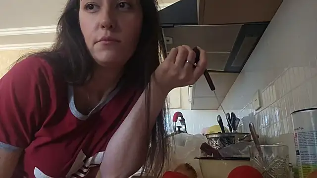 Snapshot of AlejandraDelaney chatting on 10-31-25, 12:06 AlejandraDelaney online show from 10-31-25, 12:06