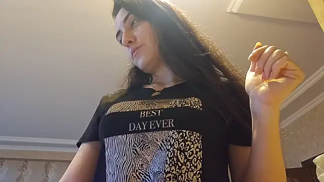 Snapshot of AlejandraDelaney chatting on 11-04-25, 12:15 AlejandraDelaney online show from 11-04-25, 12:15