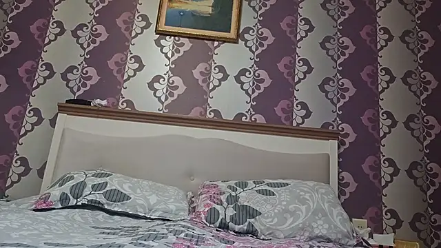 Snapshot of AlejandraDelaney chatting on 11-26-25, 12:50 AlejandraDelaney online show from 11-26-25, 12:50