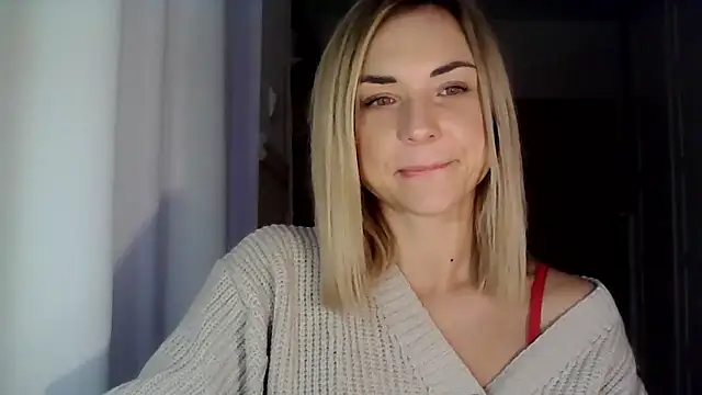 Snapshot of ashley_xlove chatting on 12-16-24, 07:37 ashley xlove online show from 12-16-24, 07:37