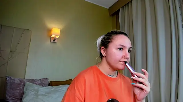 Snapshot of Debbie_Taylor chatting on 12-07-24, 07:43 Debbie Taylor online show from 12-07-24, 07:43