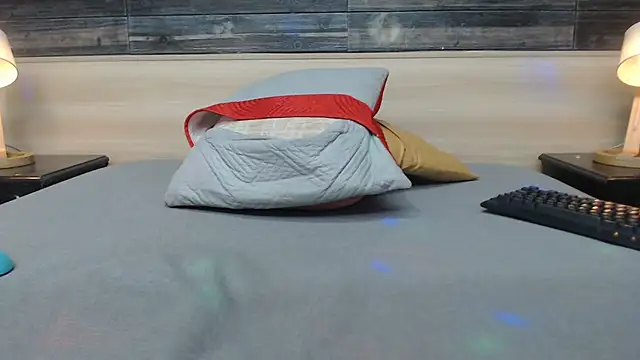 nahomibecker online show from 03-03-25, 05:39