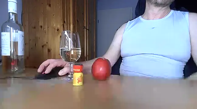 Tom PP cgn online show from 02-26-25, 08:54