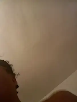 Snapshot of miamiworld chatting on 03-18-25, 12:05 miamiworld online show from 03-18-25, 12:05