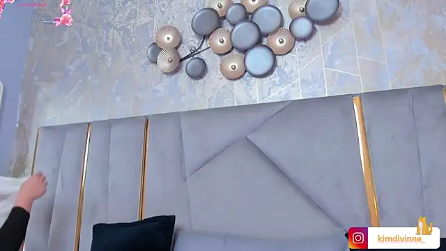 KimDevinne online show from 02-20-25, 02:51