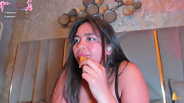 KimDevinne online show from 04-11-26, 07:45