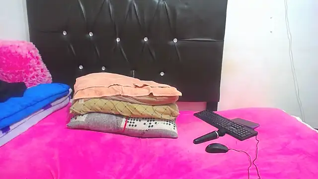 BigbootyNickyx online show from 03-12-25, 11:01