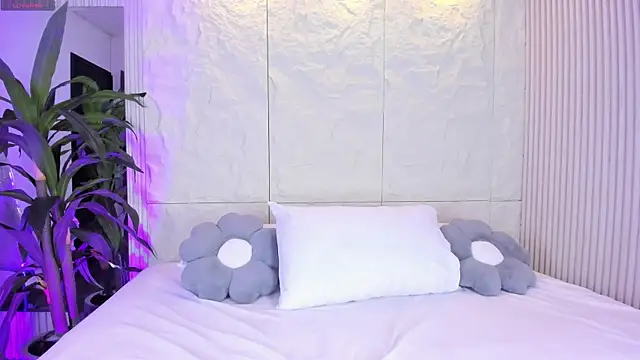 AnahinClar online show from 04-10-26, 12:10