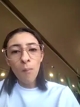 Snapshot of thedianakaro chatting on 12-05-24, 02:11 thedianakaro online show from 12-05-24, 02:11