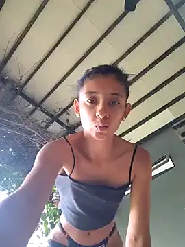 Snapshot of thedianakaro chatting on 12-18-24, 06:03 thedianakaro online show from 12-18-24, 06:03