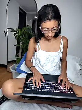 Snapshot of thedianakaro chatting on 01-23-25, 03:58 thedianakaro online show from 01-23-25, 03:58