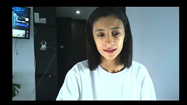 Snapshot of thedianakaro chatting on 03-11-25, 09:04 thedianakaro online show from 03-11-25, 09:04