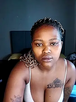 ThickPearlx23 online show from 04-20-26, 09:12