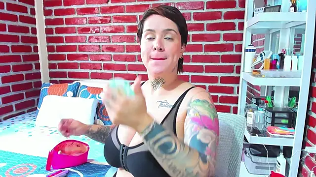 KatInk online show from 12-17-25, 02:34