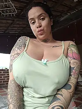 Snapshot of KatInk chatting on 03-12-26, 12:11 KatInk online show from 03-12-26, 12:11