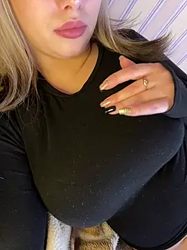 69Laura696 online show from 12-19-24, 12:01