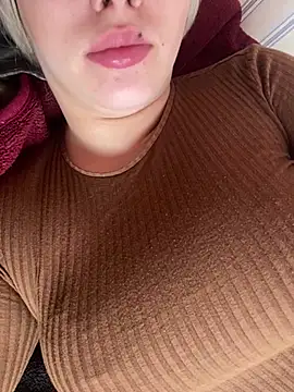 69Laura696 online show from 02-21-25, 09:34