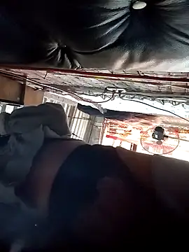 yovana13 online show from 10-22-25, 09:25