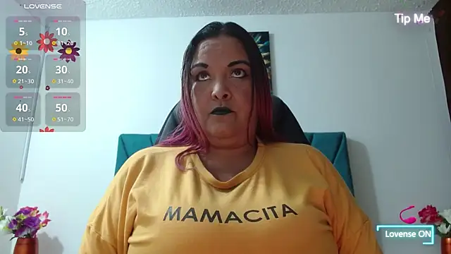Snapshot of Dubraska1 chatting on 02-06-25, 03:52 Dubraska1 online show from 02-06-25, 03:52
