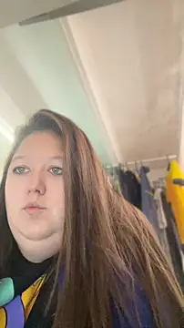 Chloee ep online show from 04-20-26, 01:14