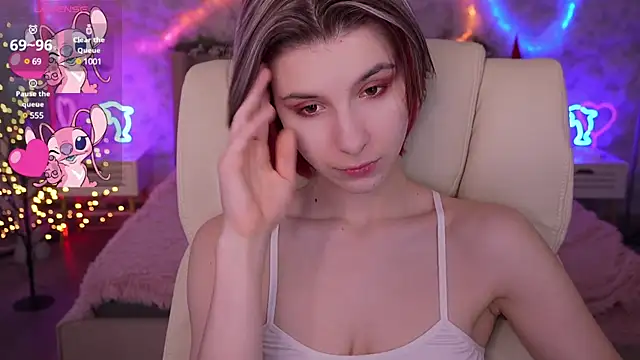 Snapshot of HaylaAmber chatting on 01-27-25, 08:17 HaylaAmber online show from 01-27-25, 08:17