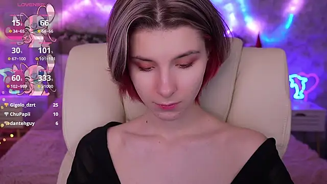 Snapshot of HaylaAmber chatting on 01-28-25, 02:43 HaylaAmber online show from 01-28-25, 02:43