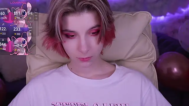 Snapshot of HaylaAmber chatting on 02-15-25, 05:07 HaylaAmber online show from 02-15-25, 05:07