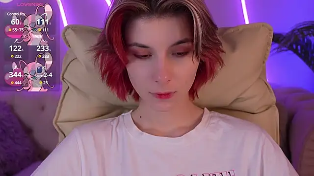 Snapshot of HaylaAmber chatting on 02-25-25, 02:14 HaylaAmber online show from 02-25-25, 02:14