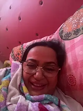 Gia Nahomi online show from 01-07-25, 02:08