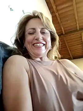 Snapshot of almaluna7 chatting on 12-10-24, 03:41 almaluna7 online show from 12-10-24, 03:41