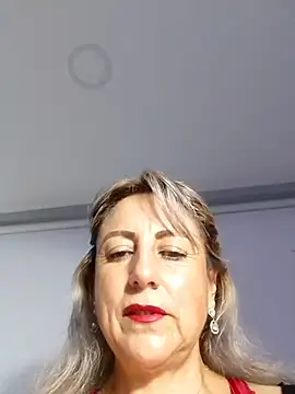 Snapshot of almaluna7 chatting on 10-17-25, 12:36 almaluna7 online show from 10-17-25, 12:36