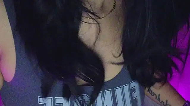 Snapshot of Alahia7demon chatting on 10-22-25, 10:15 Alahia7demon online show from 10-22-25, 10:15