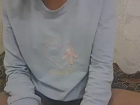 Snapshot of manisha_baby chatting on 12-21-24, 09:12 manisha baby online show from 12-21-24, 09:12