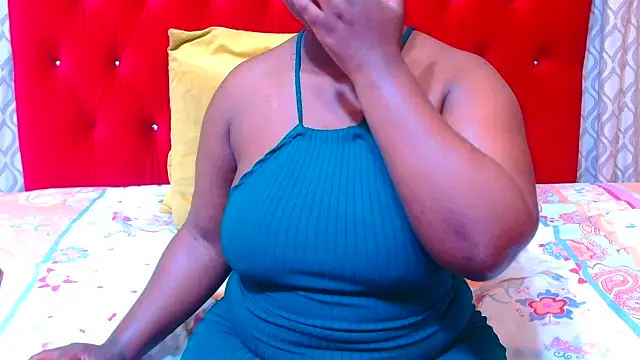Snapshot of sexychocolatbox10 chatting on 09-21-25, 05:42 sexychocolatbox10 online show from 09-21-25, 05:42