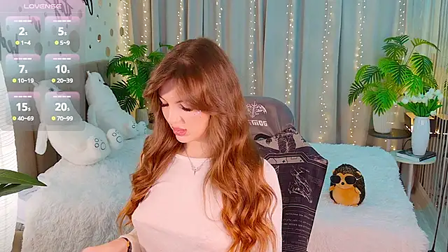 Annaa Banana online show from 10-15-25, 04:12