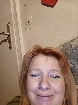 Snapshot of Lauri_scherri chatting on 10-19-25, 09:37 Lauri scherri online show from 10-19-25, 09:37