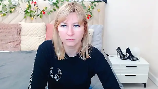 Incredible Ariela online show from 03-18-26, 05:43