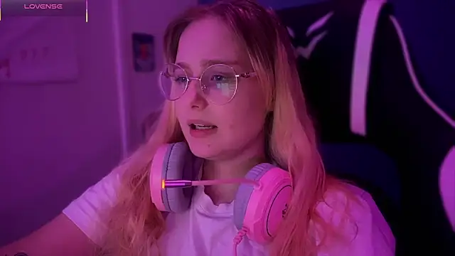 JacyWinslat online show from 03-14-25, 08:06