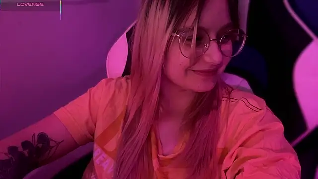 JacyWinslat online show from 03-21-25, 09:23