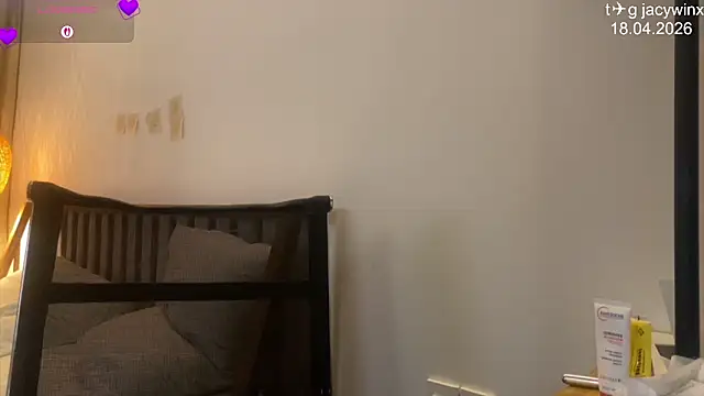 JacyWinslat online show from 04-18-26, 07:07