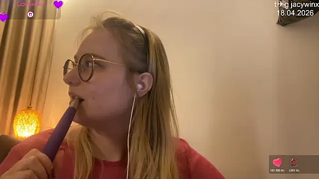 JacyWinslat online show from 04-18-26, 07:58