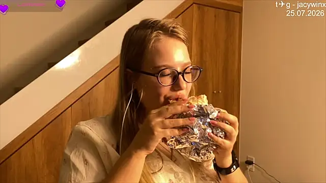 JacyWinslat online show from 07-25-26, 01:41