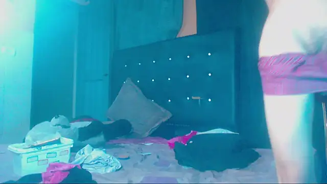 Snapshot of DOMINANTE_KLOE_ chatting on 12-26-24, 05:47 DOMINANTE KLOE online show from 12-26-24, 05:47