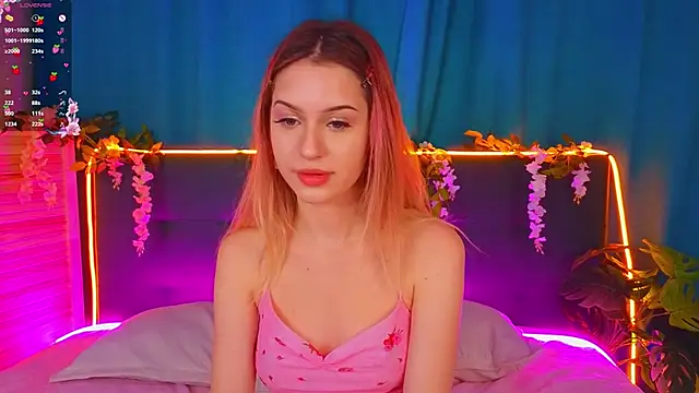 AlinaWalters online show from 11-14-25, 08:07