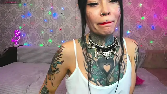 Snapshot of Megan_Black_Moon chatting on 01-30-25, 12:37 Megan Black Moon online show from 01-30-25, 12:37