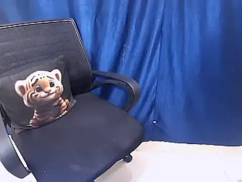 cutie-pie8 online show from 02-28-25, 08:18