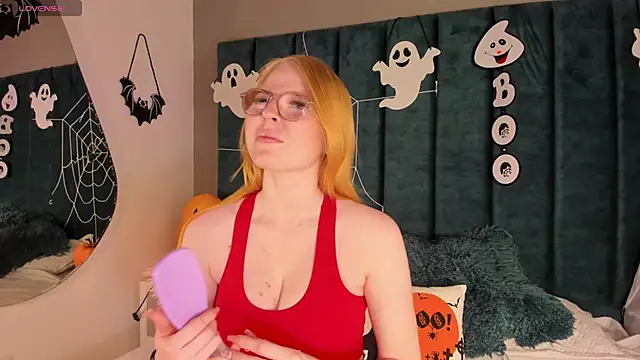 Snapshot of Alexa_Handler chatting on 10-28-25, 07:49 Alexa Handler online show from 10-28-25, 07:49