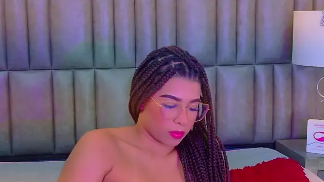 TiaraRosse online show from 02-08-26, 04:05